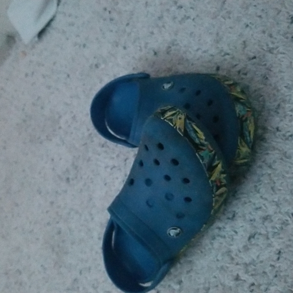 COPY - Crocs - Picture 5 of 6